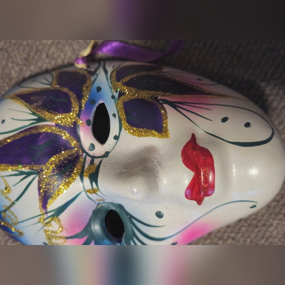 Colorful Decorative Mask Witth Ribbons - Picture 4 of 6